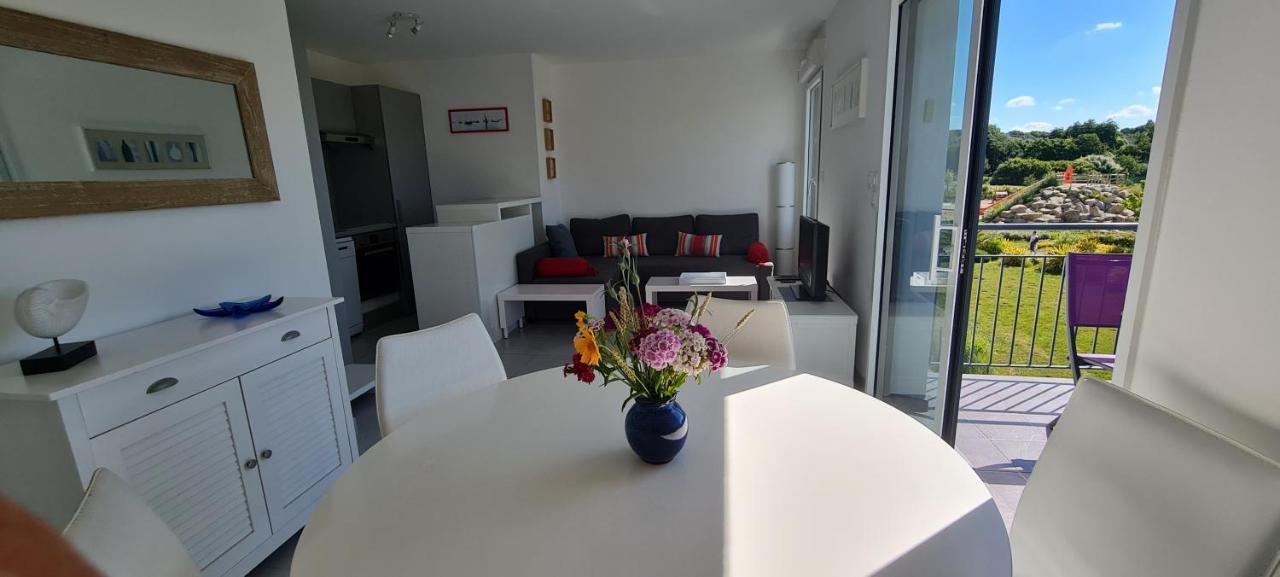 Appartement Devant La Plage Avec Piscine Concarneau Luaran gambar