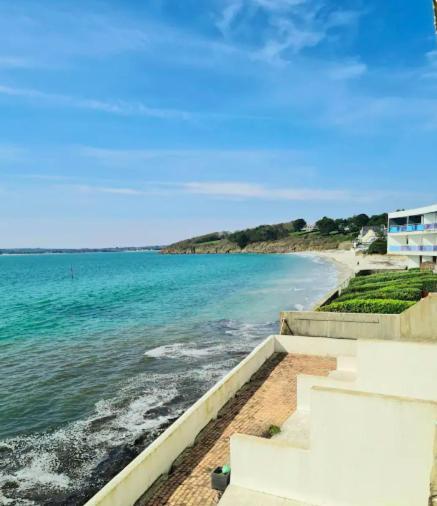Appartement Devant La Plage Avec Piscine Concarneau Luaran gambar